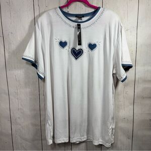 Vintage Coqueta Embroidered Heart Denim Tee White Blue Short Sleeve Casual